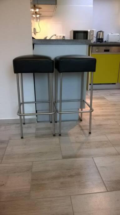 Toll Apartment Mit Privatem Eingang Free Parking Slbst Check-In Netflix 30 Zone Ruhig Duisburg Eksteriør bilde