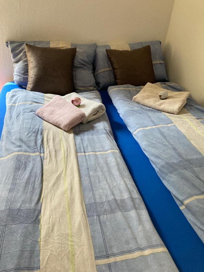 Toll Apartment Mit Privatem Eingang Free Parking Slbst Check-In Netflix 30 Zone Ruhig Duisburg Eksteriør bilde